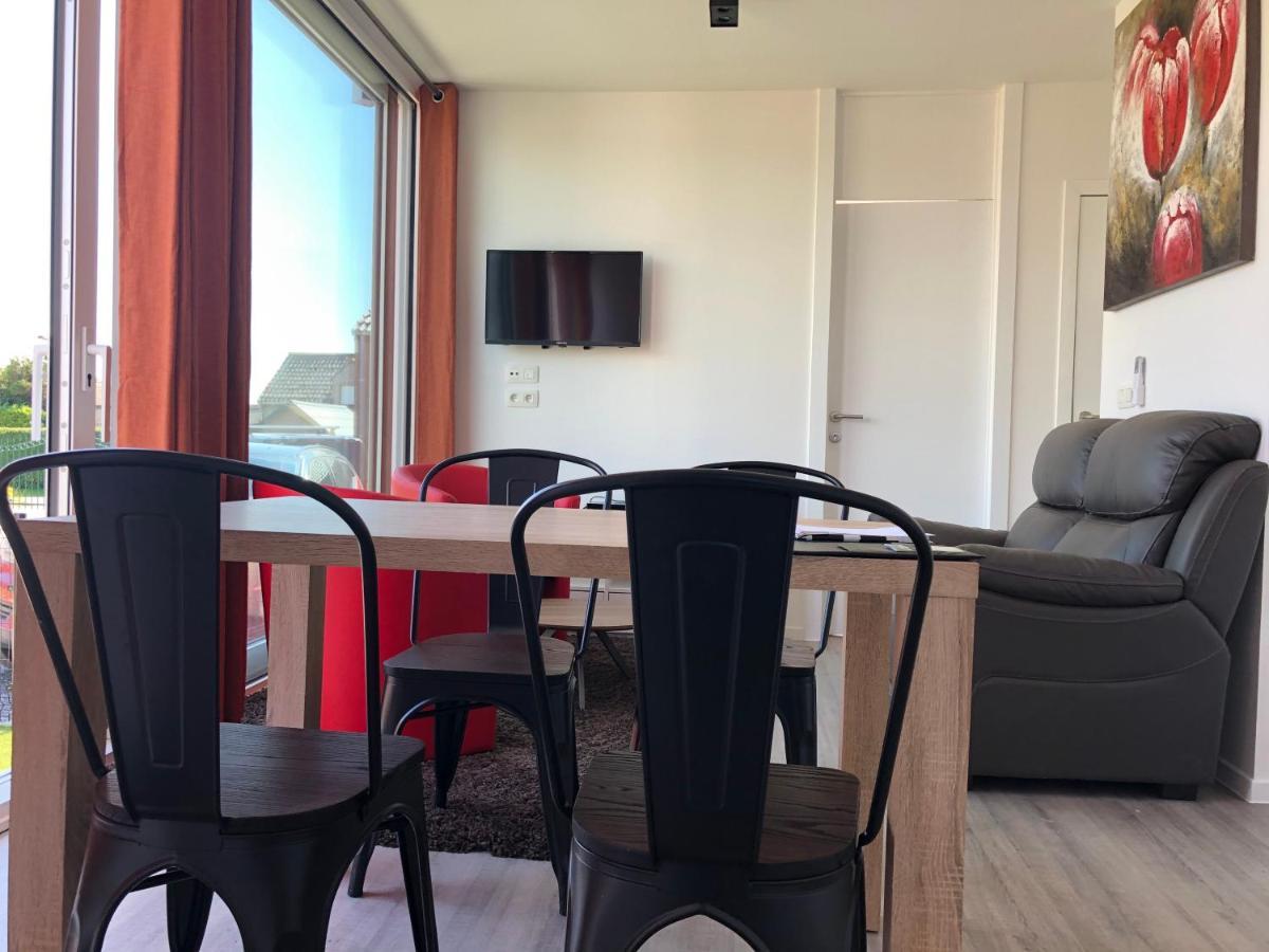 New Dahlia Hotel Bredene Bagian luar foto